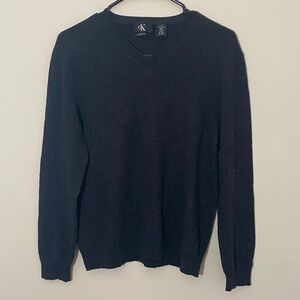 Calvin Klein 100% Merino Wool Charcoal V-Neck Sweater Dadcore
